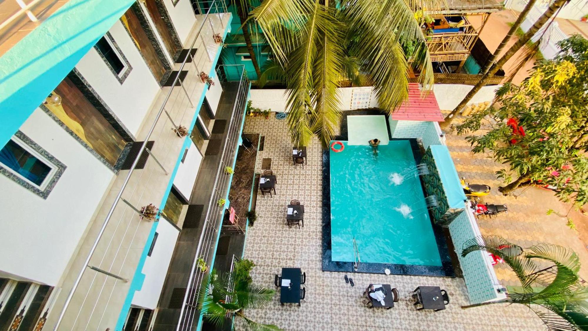 Bsg Stay - Turtle Beach Morjim Goa Esterno foto