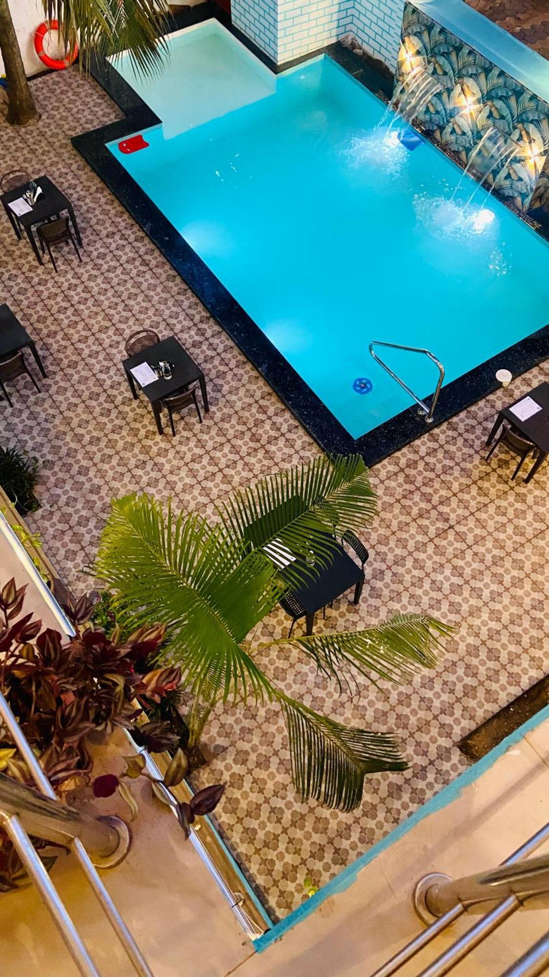 Bsg Stay - Turtle Beach Morjim Goa Esterno foto